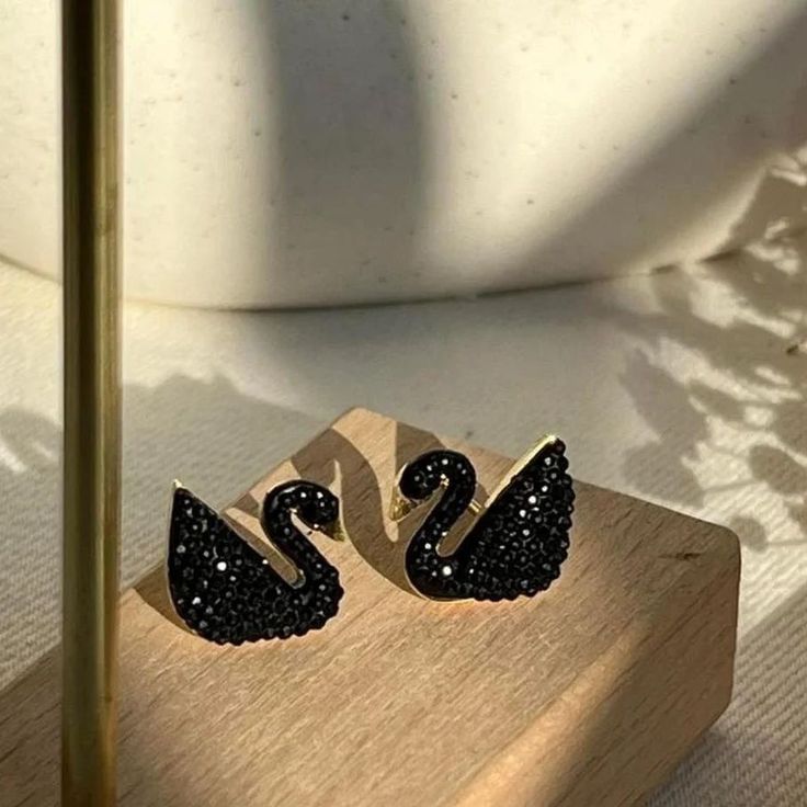 925 SILVER EARRING